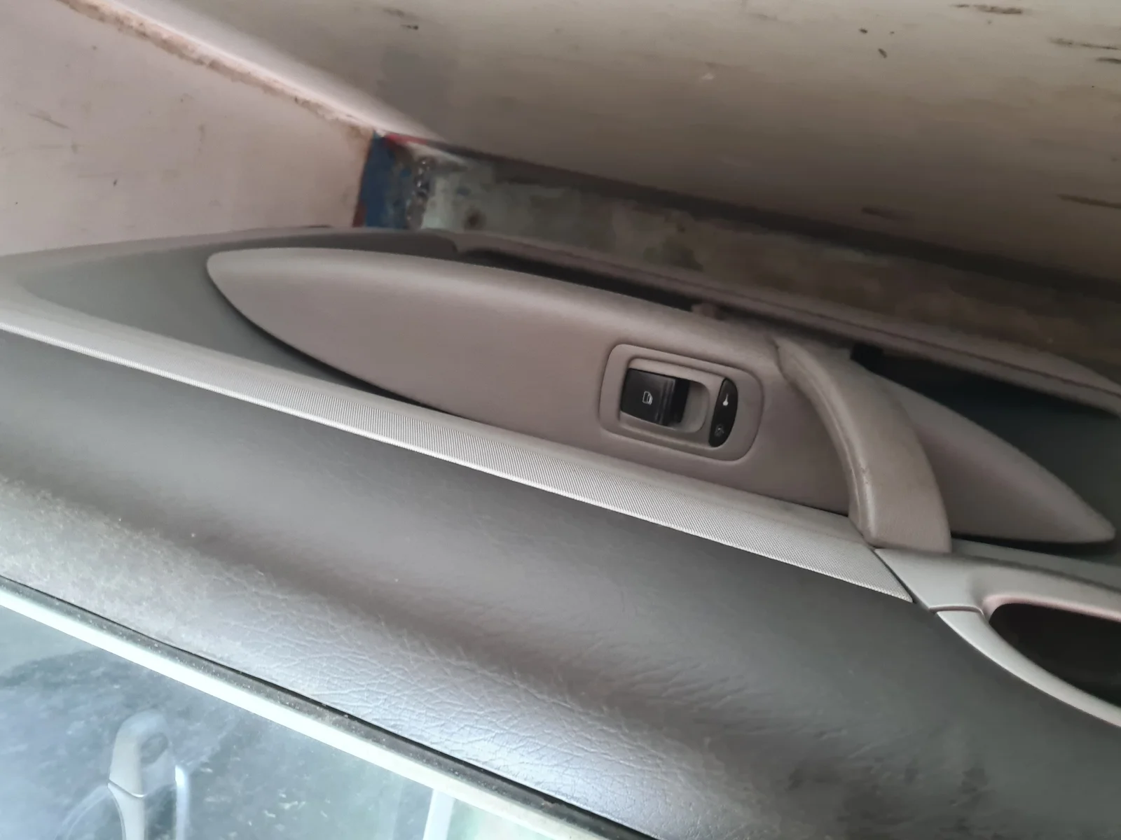 Foto de ELEVALUNAS DELANTERO DERECHO PORSCHE CAYENNE (TIPO 9PA) 3.2 V6 CAT (250 CV / 184 KW)