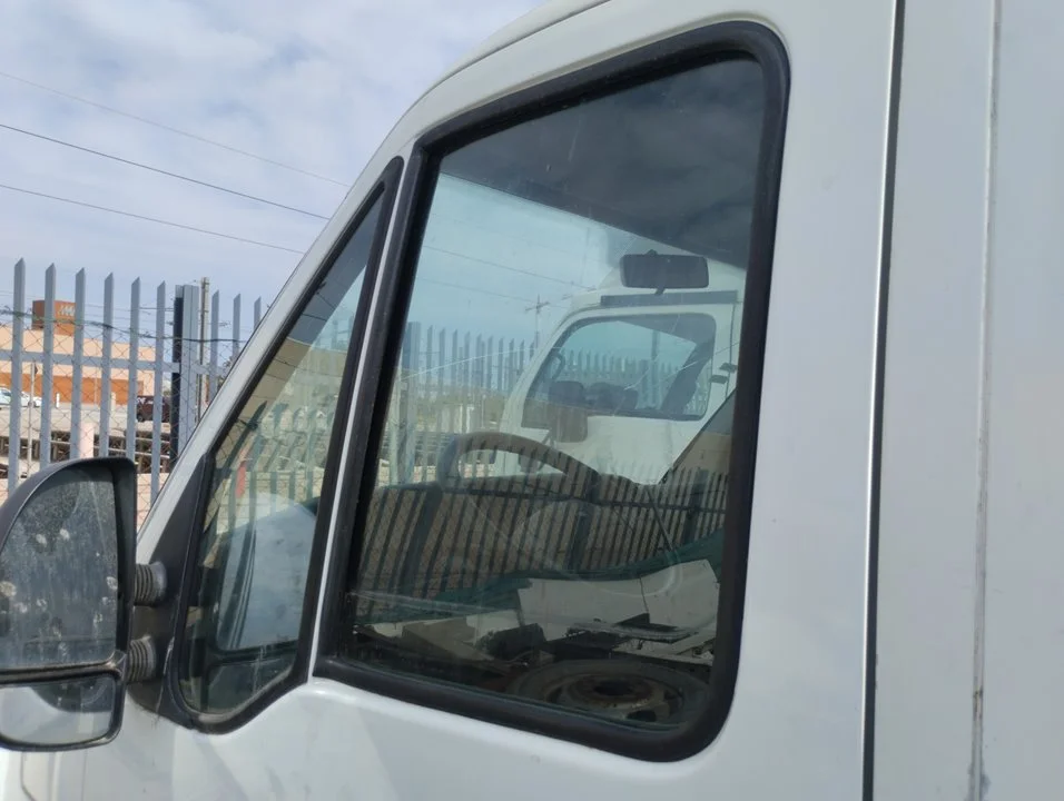 Foto de LUNA DELANTERA IZQUIERDA FIAT DUCATO II COMBI 2.8 TDI CAT (122 CV / 90 KW) referencia 43R001099