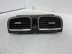 Foto de NO IDENTIFICADO VOLKSWAGEN GOLF VI (5K1)(10.2008) 1.6 TDI DPF (105 CV / 77 KW) referencia 5K0815736D