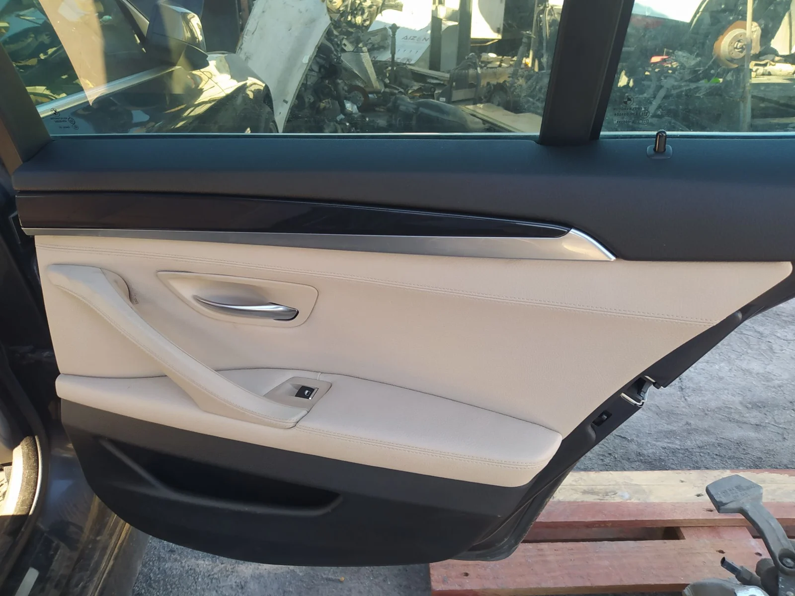 Foto de ELEVALUNAS TRASERO DERECHO BMW SERIE 5 TOURING (F11) 2.0 Turbodiesel (218 CV / 160 KW)