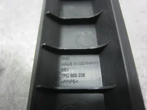 Foto de MOLDURA PORSCHE CAYENNE (TIPO 92A) referencia 7P0868238B foto 3