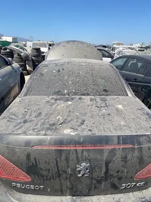 Foto de PORTON TRASERO PEUGEOT 307 CC CABRIO-COUPÉ (S2)