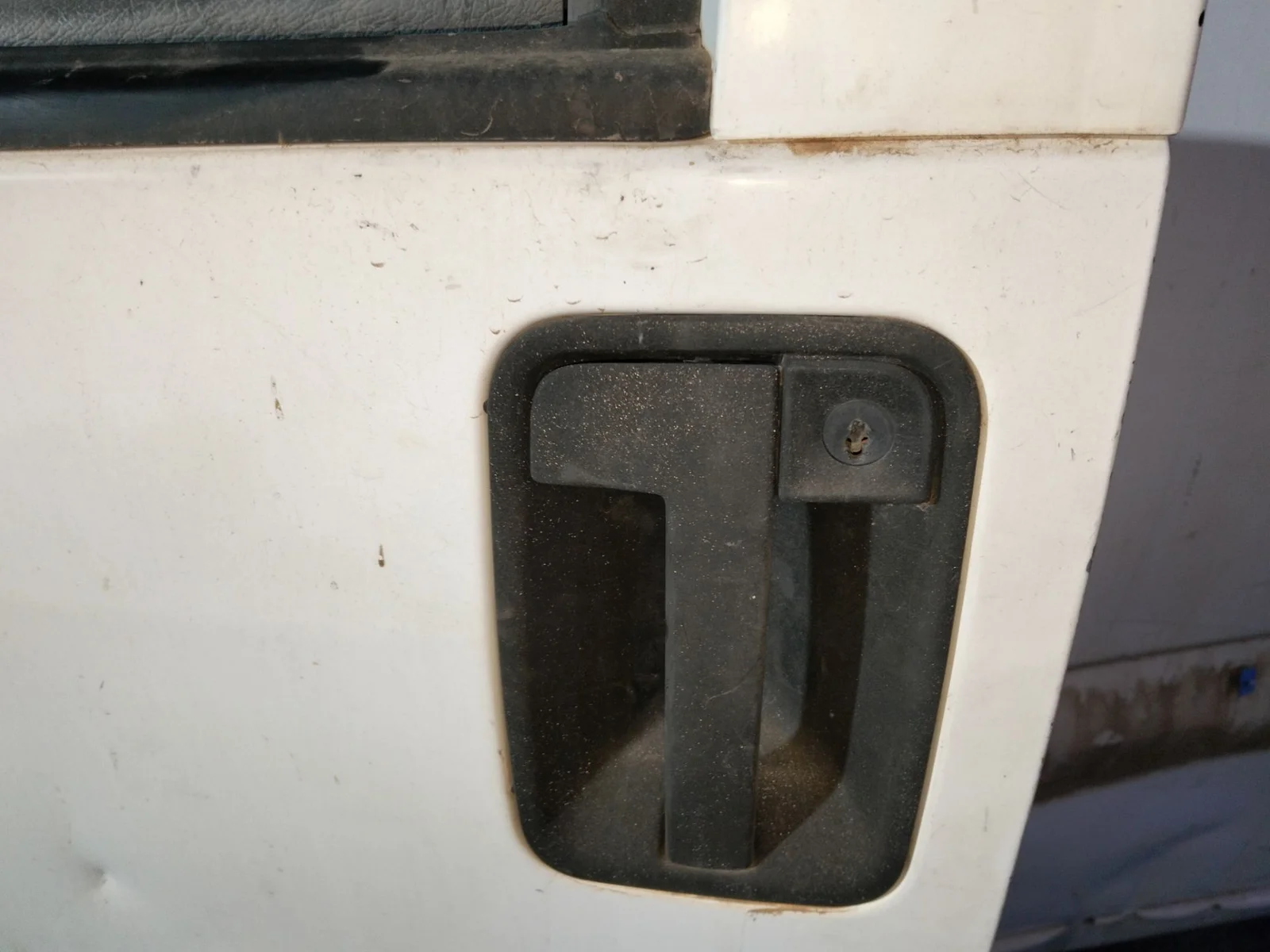 Foto de MANETA EXTERIOR DELANTERA IZQUIERDA PEUGEOT EXPERT FURGÓN COMFORT (1995)