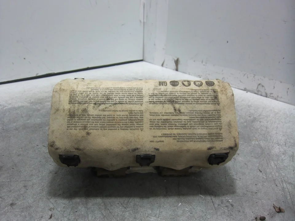 Foto de AIRBAG DELANTERO DERECHO OPEL ASTRA H BERLINA 1.7 16V CDTI (101 CV / 74 KW) referencia 13168095
