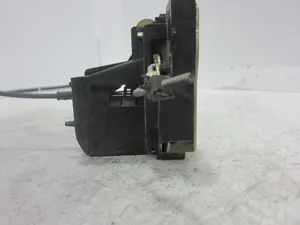 Foto de CERRADURA PUERTA TRASERA DERECHA RENAULT MEGANE I FASE 2 BERLINA (BA0) 1.9 dTi Diesel (80 CV / 59 KW) referencia 2305010 foto 3