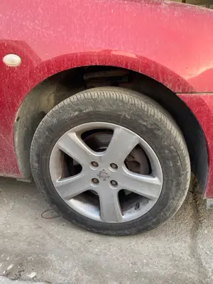 Foto de LLANTA PEUGEOT 307 BREAK / SW (S1)(04.2002) 2.0 16V HDi FAP CAT (RHR / DW10BTED4) (136 CV / 100 KW) referencia 5402E4