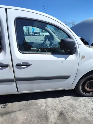 Foto de PUERTA DELANTERA DERECHA RENAULT KANGOO II (F/KW0) 1.5 dCi Diesel CAT (86 CV / 63 KW) referencia 801004234R