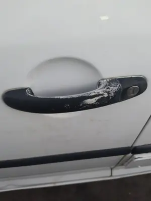 Foto de MANETA EXTERIOR DELANTERA IZQUIERDA VOLKSWAGEN CADDY (2K)(02.2004) 1.9 TDI (105 CV / 77 KW)