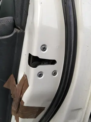 Foto de CERRADURA PUERTA DELANTERA DERECHA NISSAN QASHQAI (J11E) 1.2 16V CAT (116 CV / 85 KW)