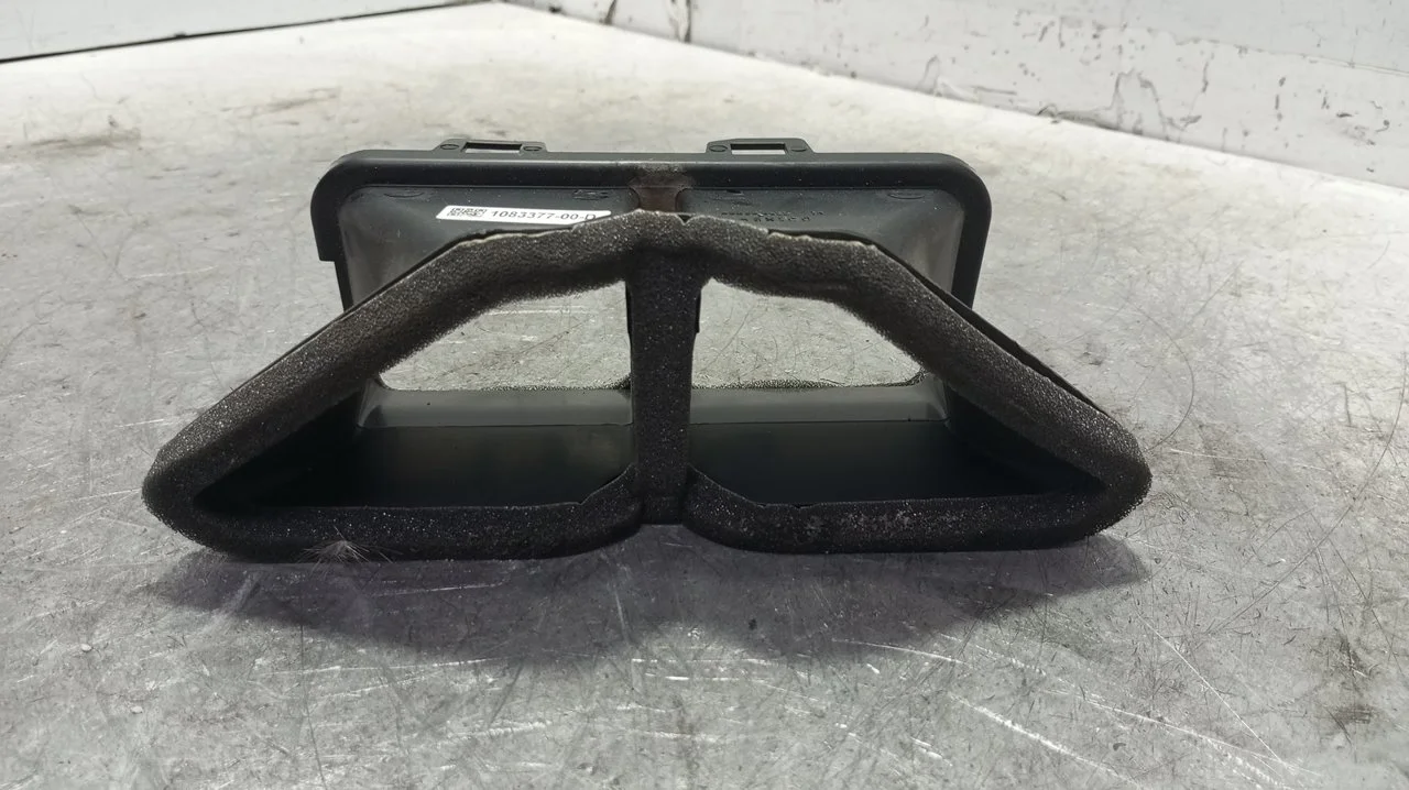 Foto de NO IDENTIFICADO TESLA MODEL 3 eléctrico 258 kW (cont. 153 kW) (350 CV / 258 KW) referencia 1083377-00-D