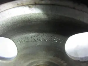 Foto de BOMBA DIRECCION FORD FUSION (CBK) referencia 9637000880 foto 4