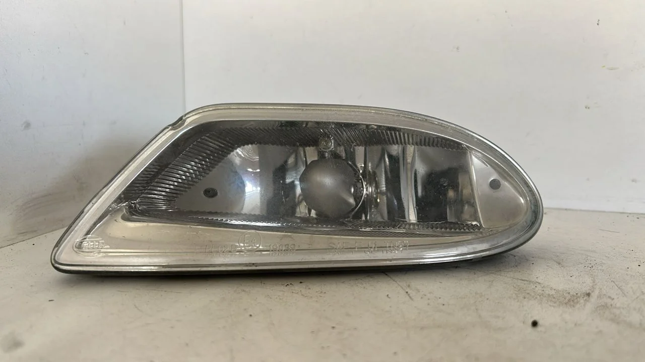 Foto de FARO ANTINIEBLA IZQUIERDO MERCEDES-BENZ CLASE ML (BM 163) referencia 1638200328