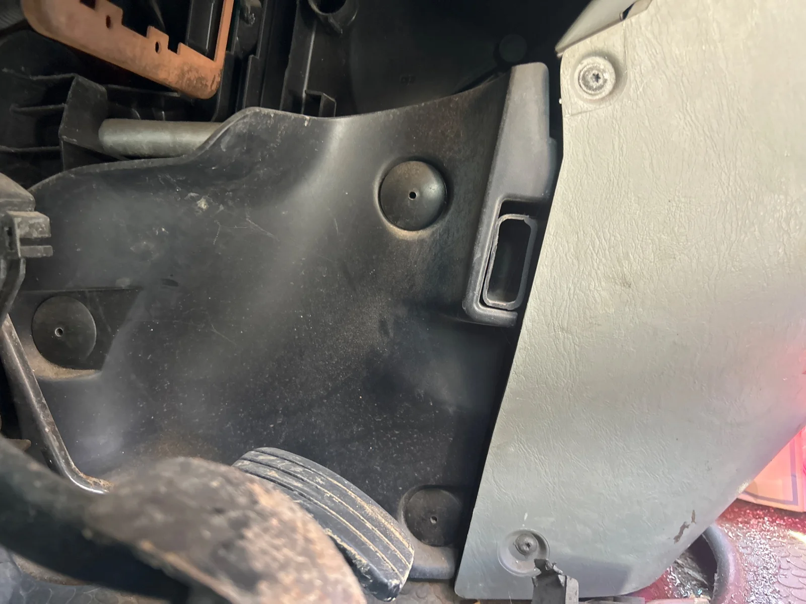 Foto de CALEFACCION ENTERA NORMAL RENAULT TRAFIC II FURGÓN 2.5 dCi Diesel CAT (135 CV / 99 KW)