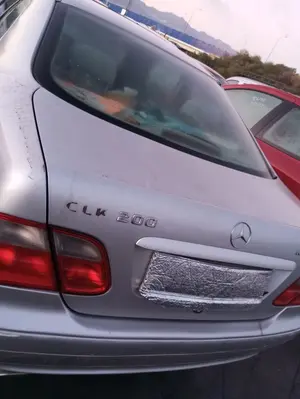 Foto de PORTON TRASERO MERCEDES-BENZ CLK (BM 208) COUPE 3.2 V6 18V CAT (218 CV / 160 KW) referencia A208750017528 foto 2