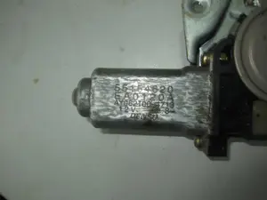 Foto de ELEVALUNAS TRASERO DERECHO CHRYSLER JEEP GR.CHEROKEE (ZJ)/(Z) 5.2 V8 CAT (212 CV / 156 KW) referencia 55154620 foto 4