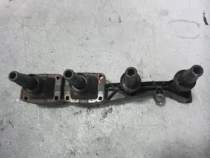 Foto de BOBINA ENCENDIDO PEUGEOT 206 1.6 16V CAT (109 CV / 80 KW) referencia 9636337880 foto 4