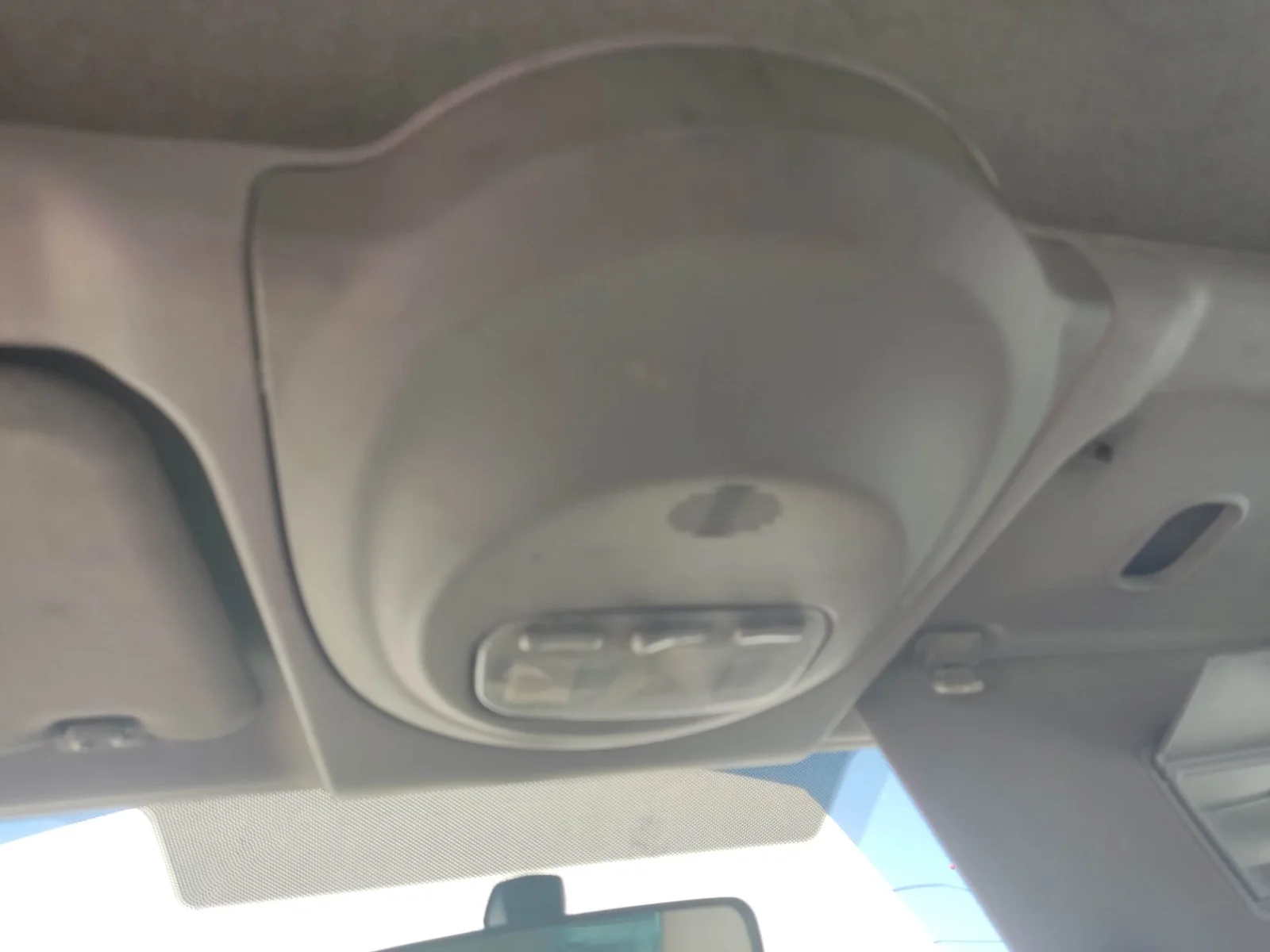 Foto de LUZ INTERIOR PEUGEOT PARTNER TEPEE 1.6 16V HDi CAT (9HT / DV6BTED4) (75 CV / 55 KW) referencia 6362Q2