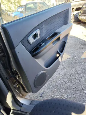 Foto de ELEVALUNAS TRASERO DERECHO KIA CARENS (RS) 1.8 16V CAT (126 CV / 93 KW)