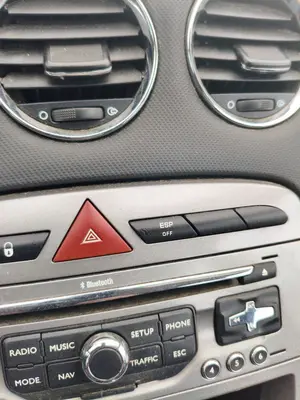 Foto de WARNING PEUGEOT 308 SW 2.0 16V HDi FAP CAT (RHR / DW10BTED4) (136 CV / 100 KW)