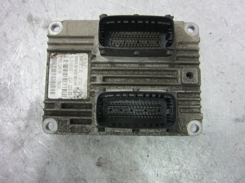 Foto de CENTRALITA MOTOR UCE FIAT III PUNTO (199) referencia 51780241