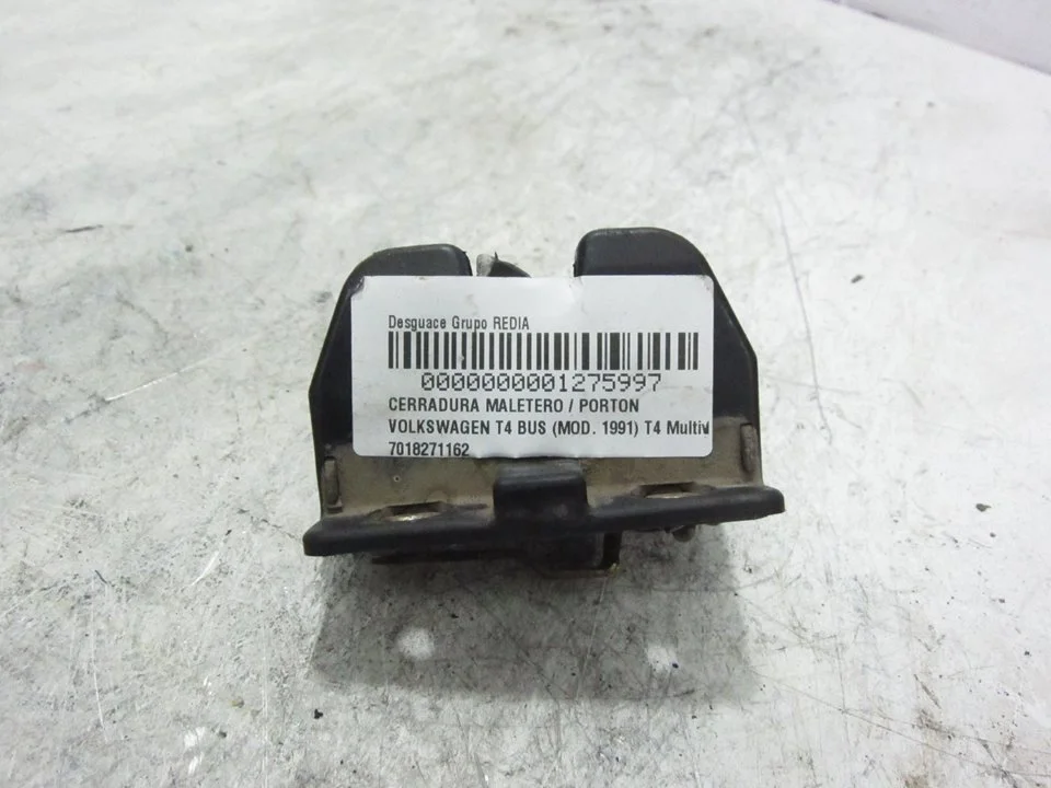 Foto de CERRADURA MALETERO / PORTON VOLKSWAGEN T4 TRANSPORTER BUS 1.9 Turbodiesel CAT (ABL) (68 CV / 50 KW) referencia 7018271162