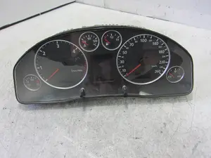 Foto de CUADRO INSTRUMENTOS AUDI ALLROAD QUATTRO QUATTRO (4B5) 2.5 V6 24V TDI (180 CV / 132 KW) referencia 4B0920933M