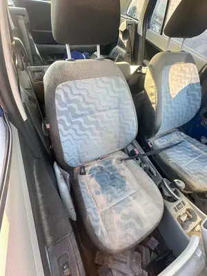Foto de ASIENTO DELANTERO DERECHO SKODA FABIA COMBI (5J5) 1.4 TDI (80 CV / 59 KW) referencia 5J4881022LA