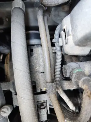Foto de ALTERNADOR RENAULT SCENIC II (JM) 1.6 16V (113 CV / 83 KW) referencia 7701478093