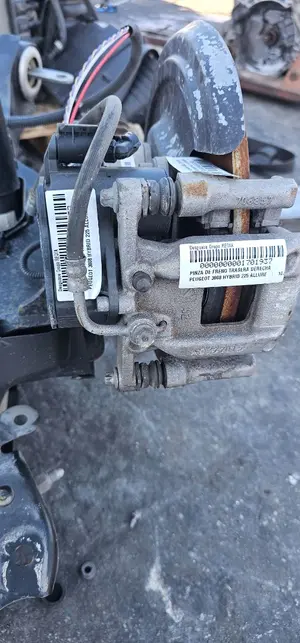 Foto de PINZA DE FRENO TRASERA DERECHA PEUGEOT 3008 Híbrido 165 kW (1.6 Ltr. - 133 kW) (224 CV / 165 KW) referencia 1608998980