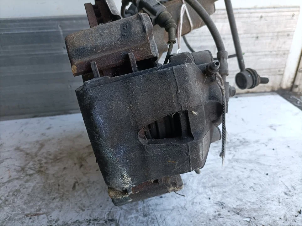Foto de PINZA DE FRENO DELANTERA DERECHA VOLKSWAGEN GOLF VII (5G1/BE1)
