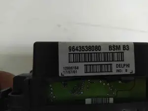 Foto de CAJA RELES / FUSIBLES PEUGEOT 307 (S1)(04.2001) 2.0 HDi CAT (90 CV / 66 KW) referencia 9643538080 foto 3