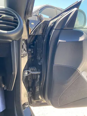 Foto de RETENEDOR PUERTA MERCEDES-BENZ CLK (BM 209) CABRIO 1.8 CAT (163 CV / 120 KW)