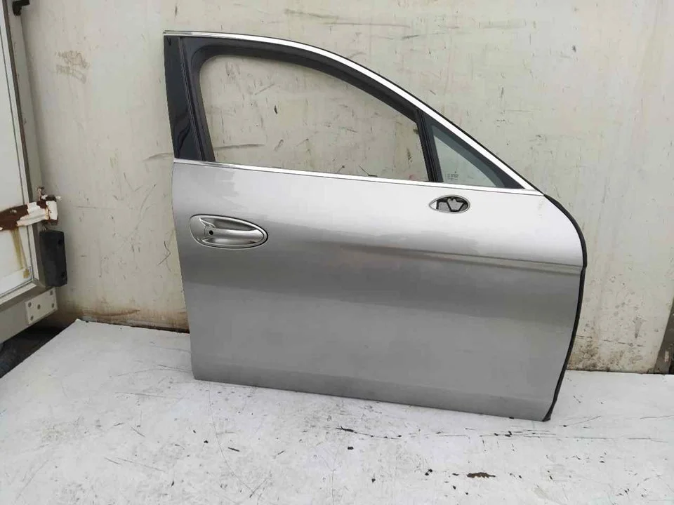 Foto de PUERTA DELANTERA DERECHA PORSCHE PANAMERA (TIPO 970)