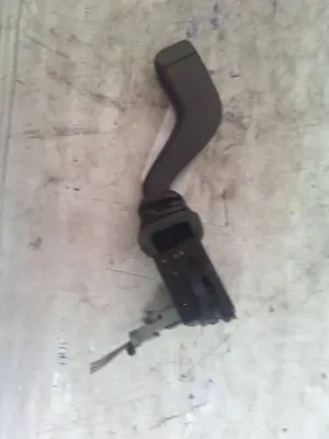 Foto de MANDO INTERMITENTES OPEL CORSA C 1.7 16V DI CAT (Y 17 DTL / LK8) (65 CV / 48 KW) referencia 09185413 foto 2