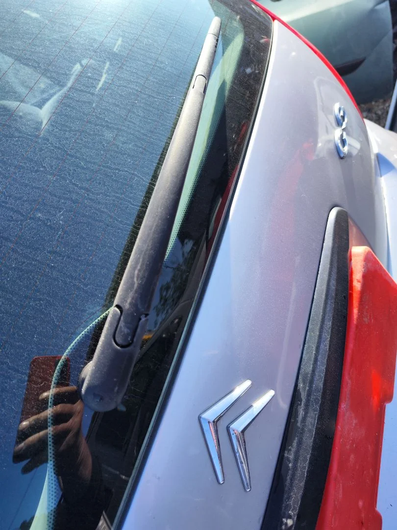 Foto de BRAZO LIMPIA TRASERO CITROEN C3 1.4 (73 CV / 54 KW)