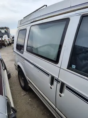 Foto de GOMAS CONTORNO PUERTA CHEVROLET ASTRO VAN 4.3 V6 CAT (189 CV / 139 KW)