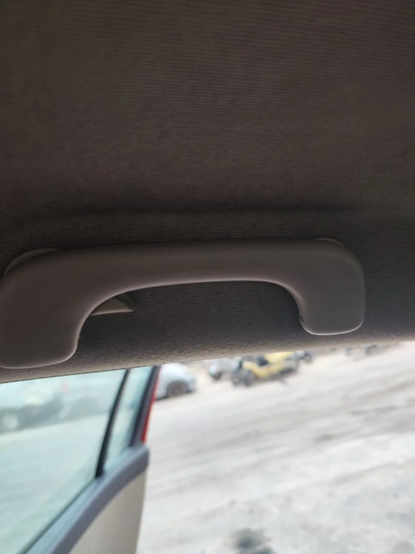 Foto de ASIDERO TECHO TRASERO DERECHO RENAULT CLIO III 1.5 dCi Diesel CAT (86 CV / 63 KW)
