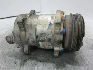 Foto de COMPRESOR AIRE ACONDICIONADO PEUGEOT 205 BERLINA 1.8 Diesel (60 CV / 44 KW) foto 5