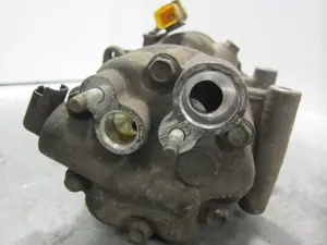 Foto de COMPRESOR AIRE ACONDICIONADO PEUGEOT 307 (S1)(04.2001) 1.4 HDi (68 CV / 50 KW) referencia 965191180 foto 2