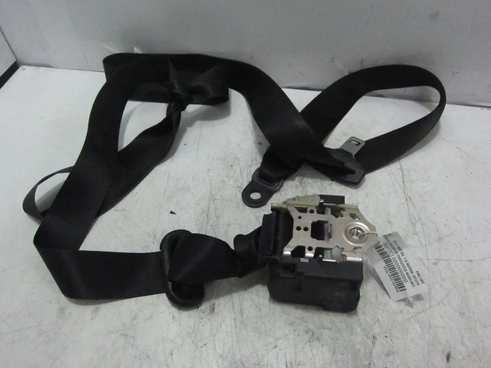 Foto de CINTURON SEGURIDAD DELANTERO DERECHO SUZUKI WAGON R + (RB/MM) 1.3 16V CAT (76 CV / 56 KW) referencia 34017854