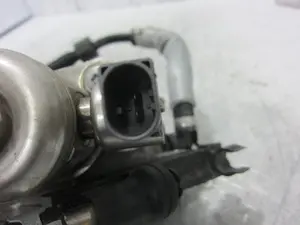 Foto de SENSOR PRESION PORSCHE MACAN (95BA) referencia 06L127A08 foto 3