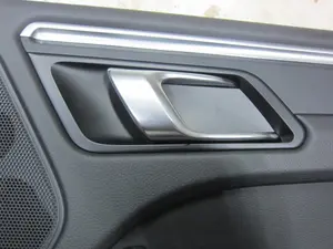 Foto de MANETA INTERIOR TRASERA DERECHA PORSCHE MACAN (95BA) referencia 95B837020
