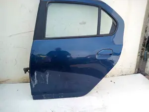 Foto de PUERTA TRASERA IZQUIERDA DACIA LOGAN II 1.5 dCi Diesel FAP CAT (90 CV / 66 KW) referencia 821012282R