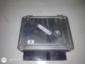 Foto de CENTRALITA MOTOR UCE SEAT LEON (1P1) 1.9 TDI (105 CV / 77 KW) referencia 03G906021LK foto 2