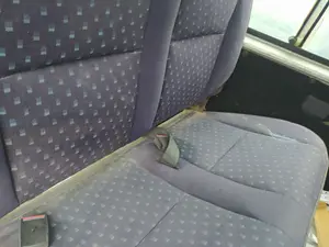 Foto de ENGANCHE CINTURON TRASERO IZQUIERDO PEUGEOT EXPERT FURGÓN COMFORT (1995) 2.0 HDi (109 CV / 80 KW)