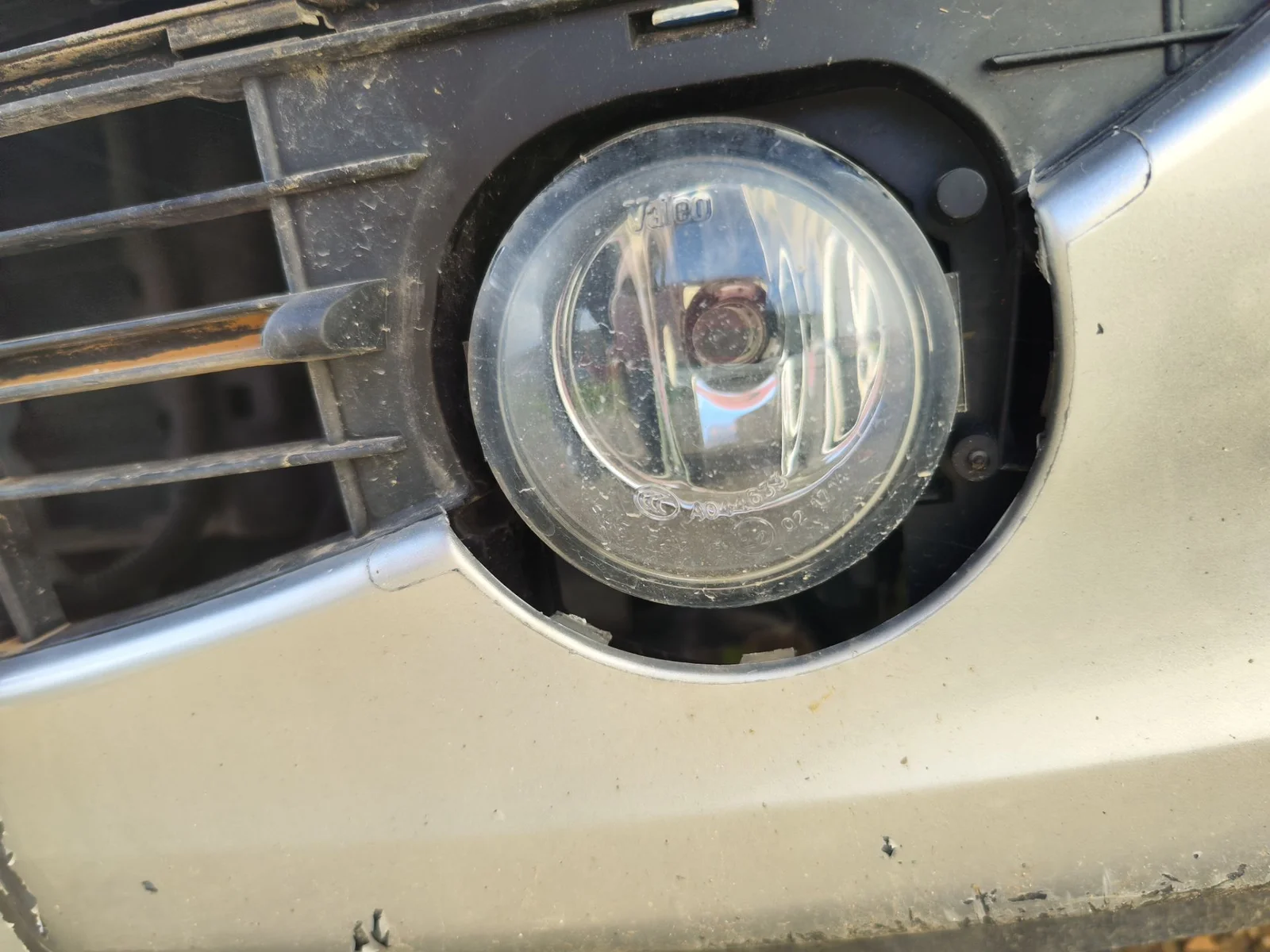Foto de FARO ANTINIEBLA IZQUIERDO PEUGEOT 307 BREAK/ SW (S2) 2.0 16V HDi FAP CAT (RHR / DW10BTED4) (136 CV / 100 KW)