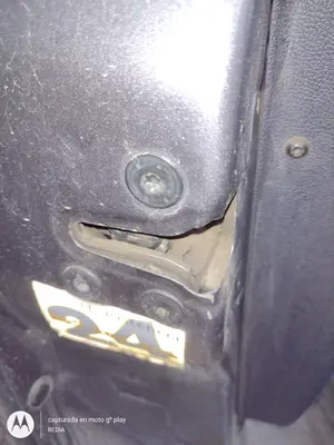 Foto de CERRADURA PUERTA DELANTERA IZQUIERDA RENAULT CLIO III 1.2 16V (75 CV / 55 KW)