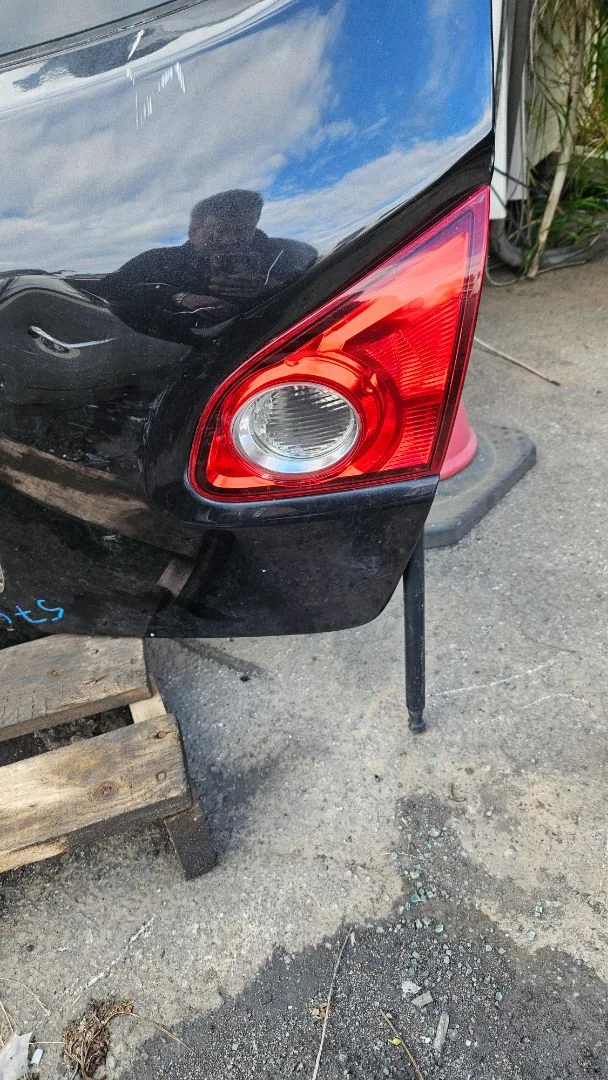 Foto de PILOTO TRASERO DERECHO NISSAN QASHQAI (J10) 2.0 16V CAT (141 CV / 104 KW) referencia 89071064