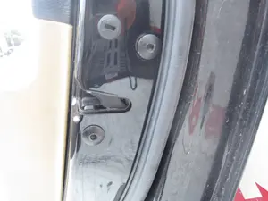 Foto de CERRADURA PUERTA TRASERA DERECHA VOLKSWAGEN PASSAT BERLINA (3C2) 2.0 TDI (140 CV / 103 KW) foto 2
