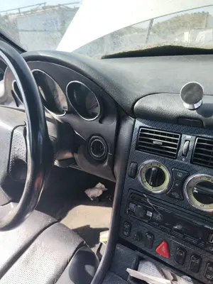 Foto de SALPICADERO MERCEDES-BENZ SLK (BM 170) ROADSTER 2.0 16V CAT (136 CV / 100 KW) referencia A1706802187 foto 5